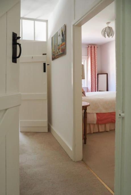 Landford'S Cottage, Your Retreat! Exterior photo